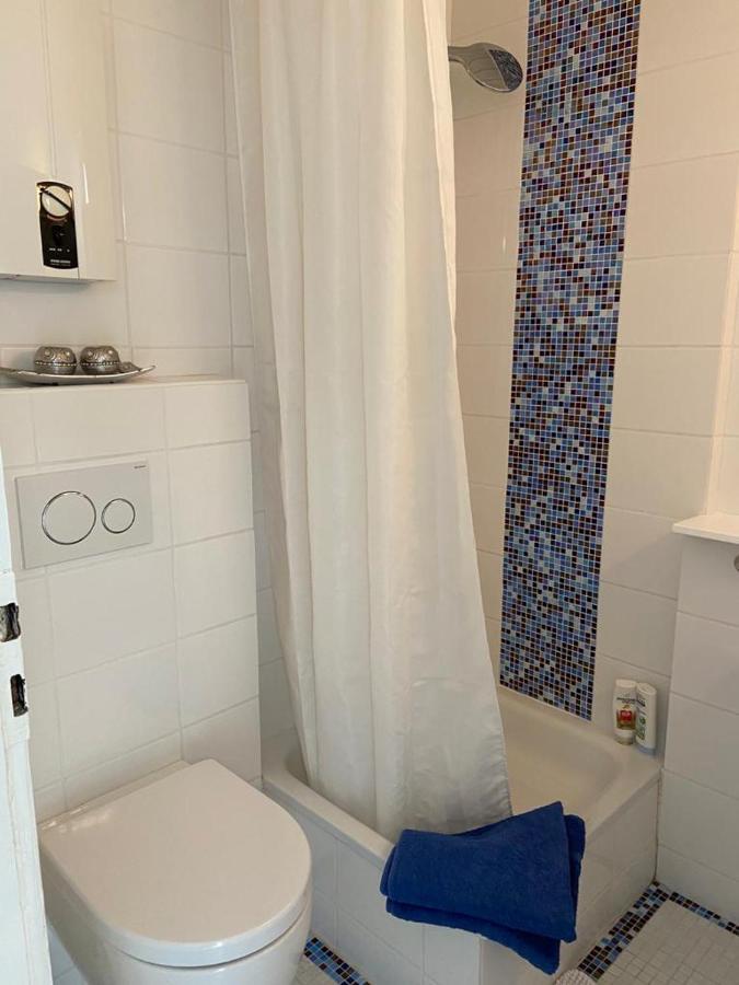 Privates Appartment Ferienwohnung Im Einfamilienhaus Düsseldorf Kültér fotó