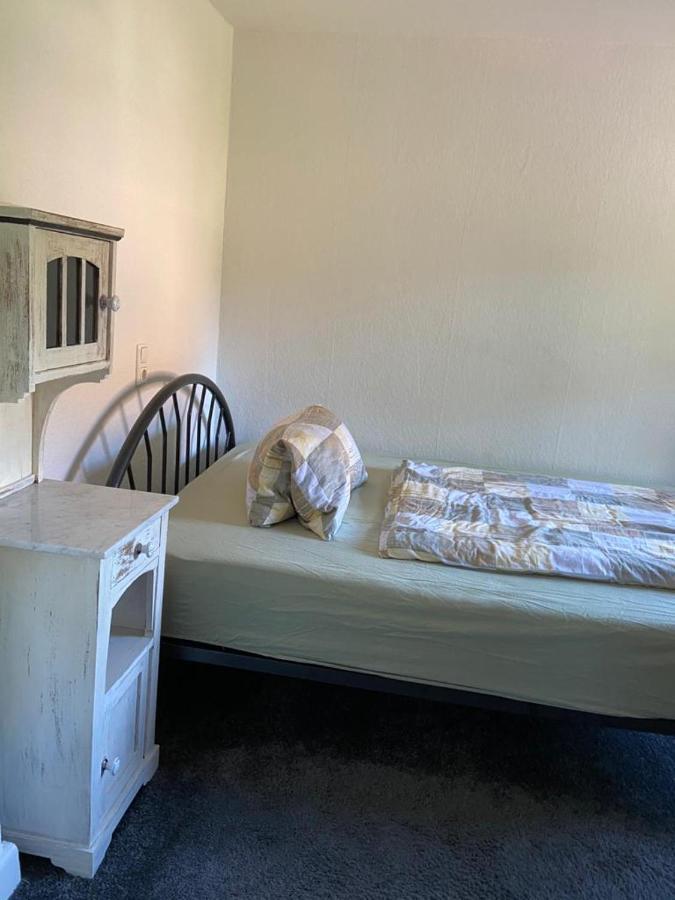 Privates Appartment Ferienwohnung Im Einfamilienhaus Düsseldorf Kültér fotó